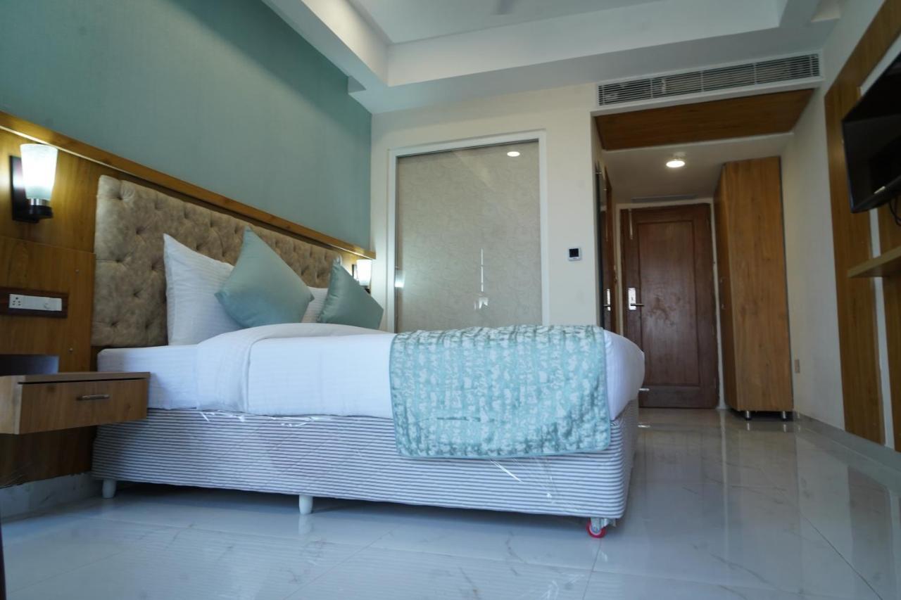 Hotel Shanti Sagar Kharar 외부 사진