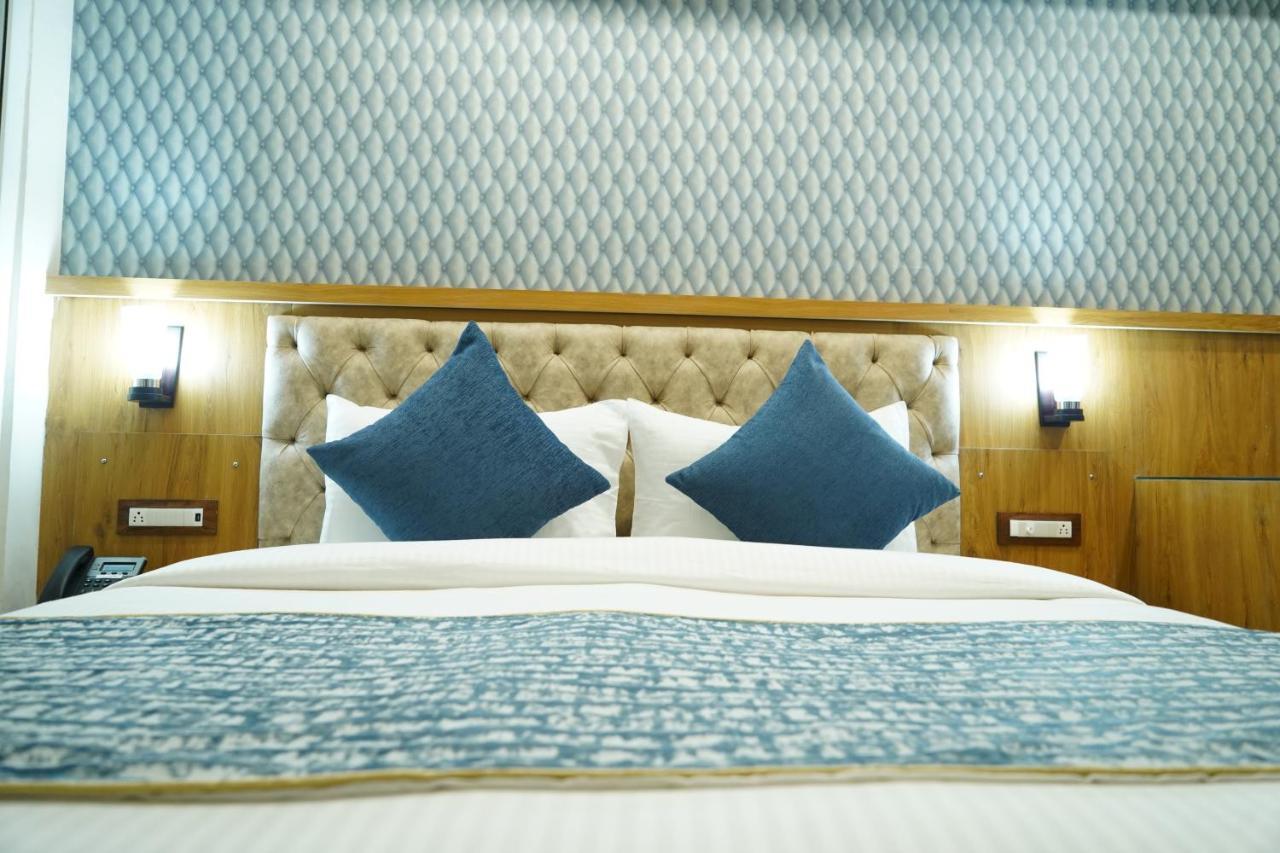 Hotel Shanti Sagar Kharar 외부 사진