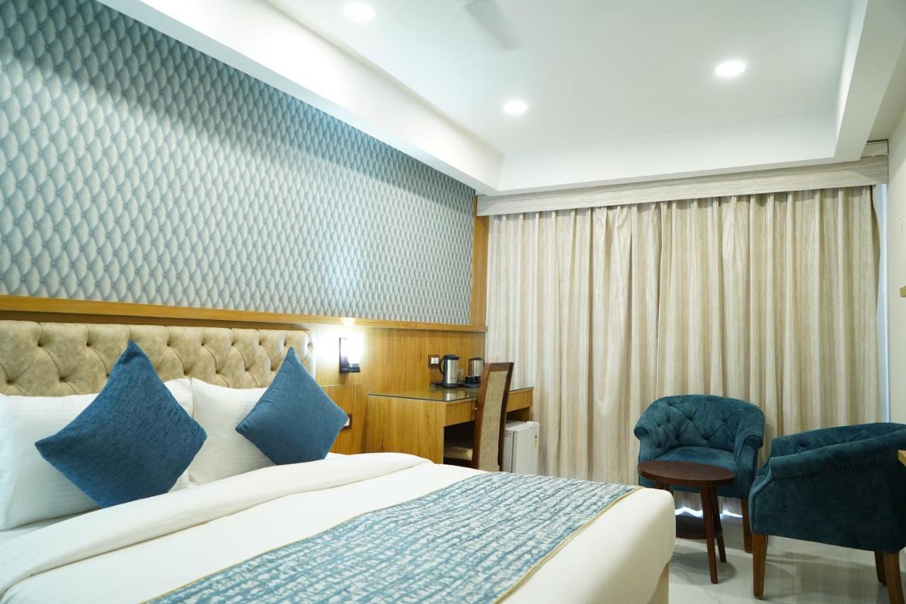 Hotel Shanti Sagar Kharar 외부 사진